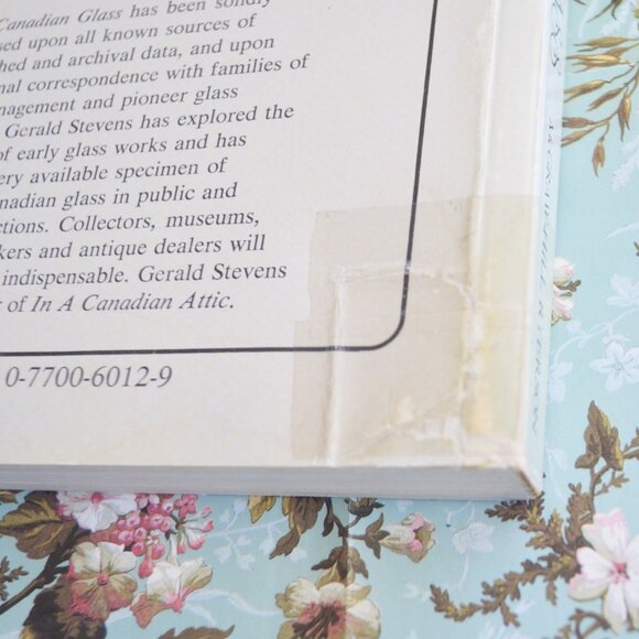 Early Canadian Glass  by Gerald Stevens - Picture 3 of 4